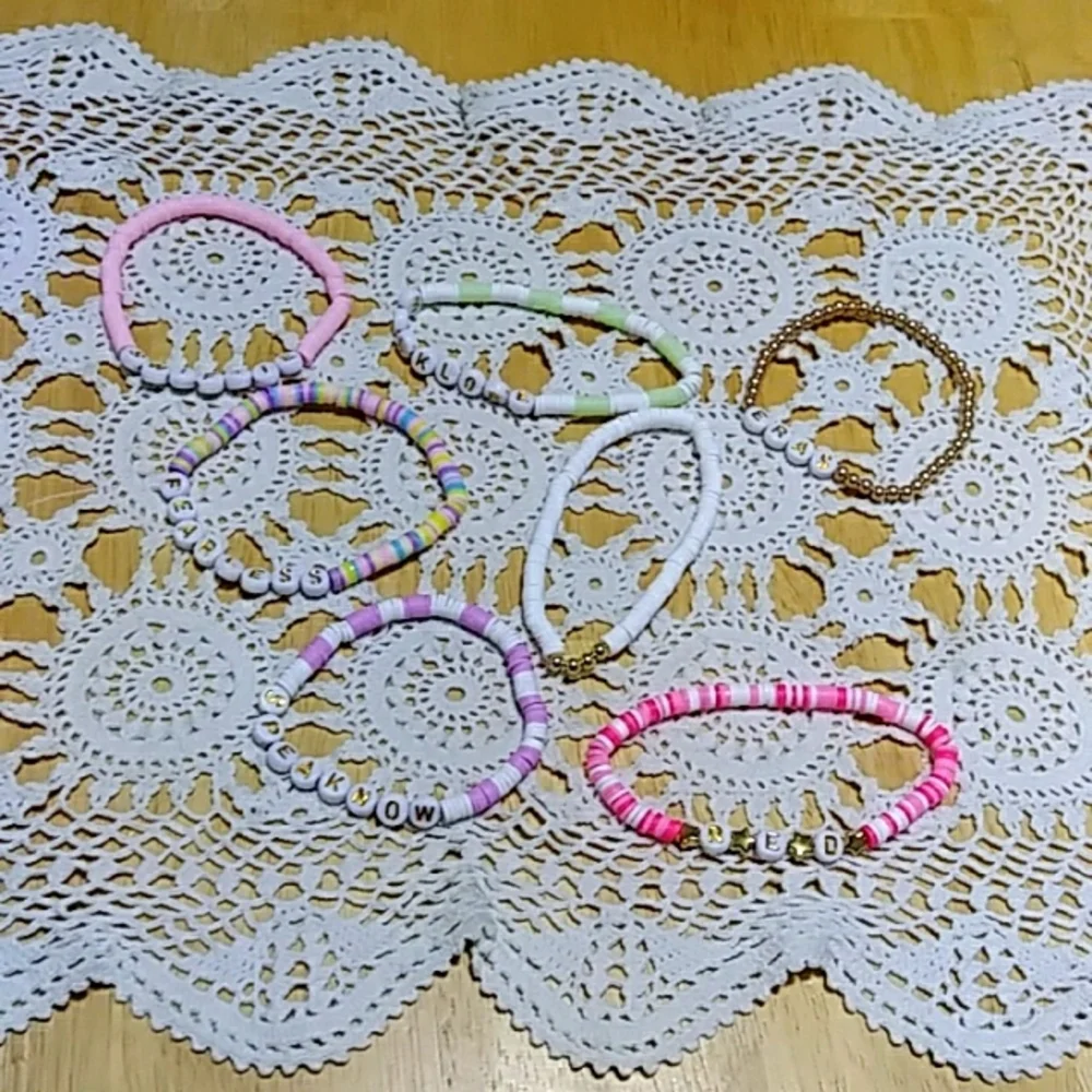 Swiftie alert! Pastels theme stretch bracelet bundle